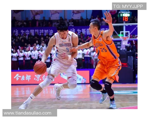 上海篮球队在邀请赛中以88分稳居积分榜首位,展现强劲实力